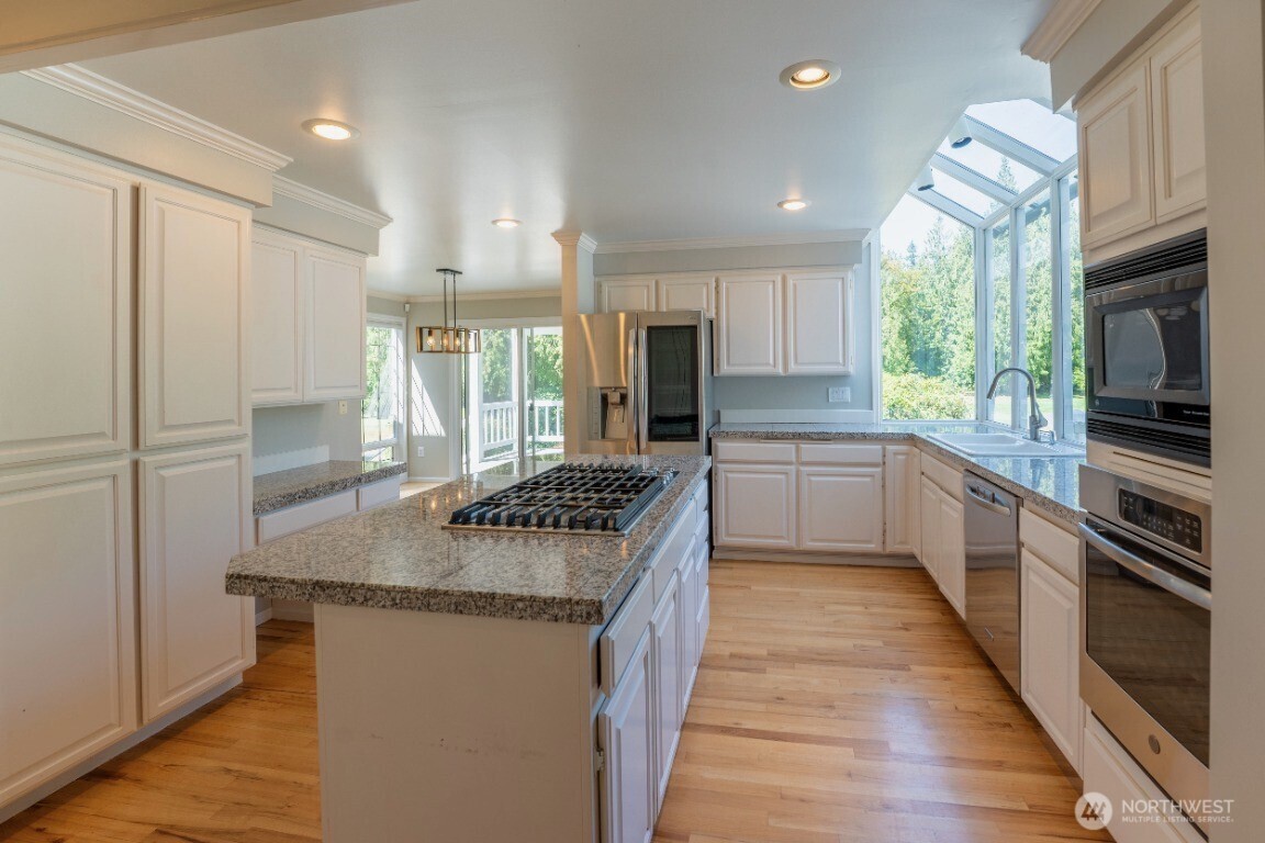14017 205th Avenue Property Photo 14