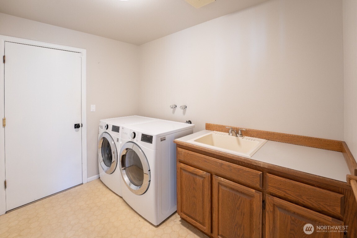 14017 205th Avenue Property Photo 17