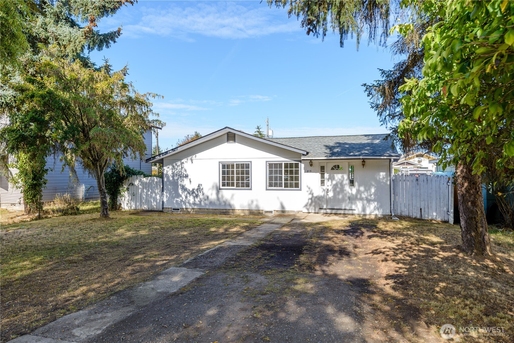 213 E Vashon Ave Property Photo 3