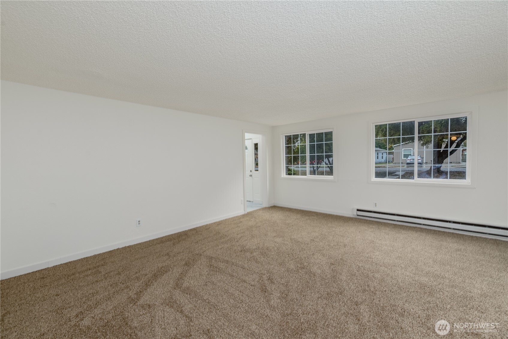 213 E Vashon Ave Property Photo 8