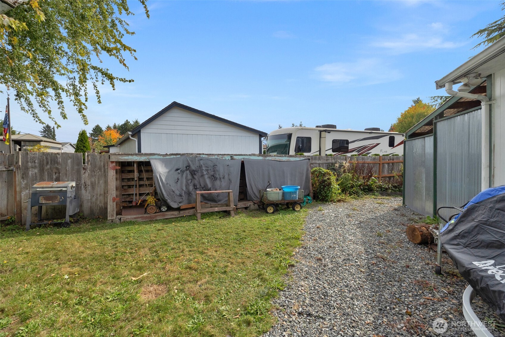 10005 Montana Road Property Photo 7