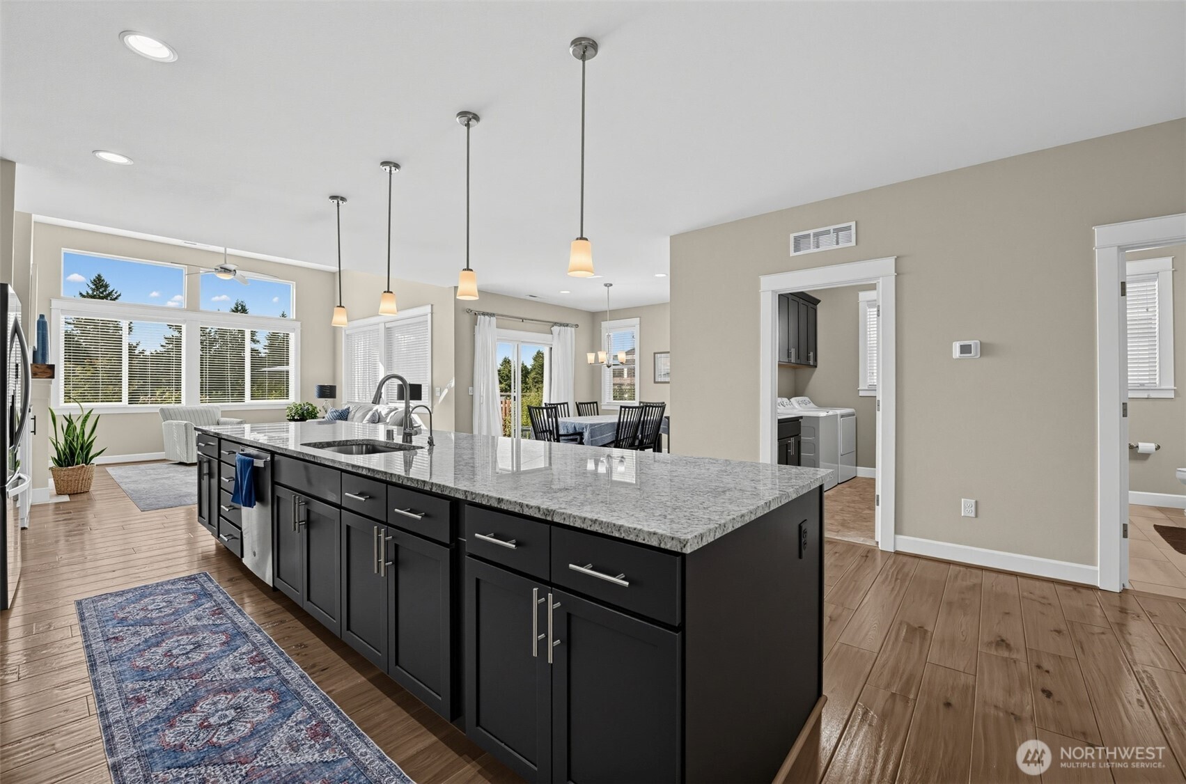 9425 Bowthorpe Street Property Photo 4