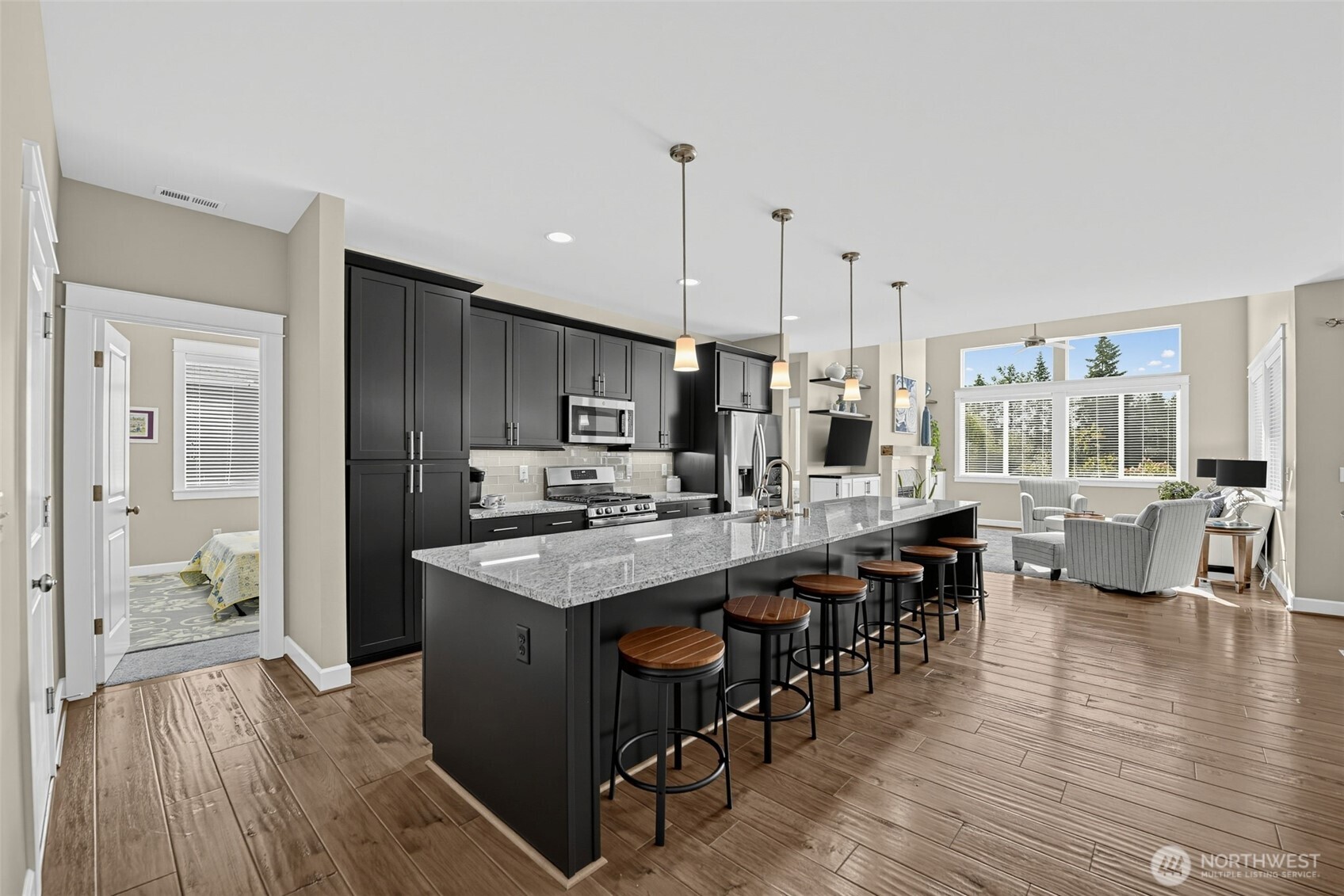 9425 Bowthorpe Street Property Photo 4