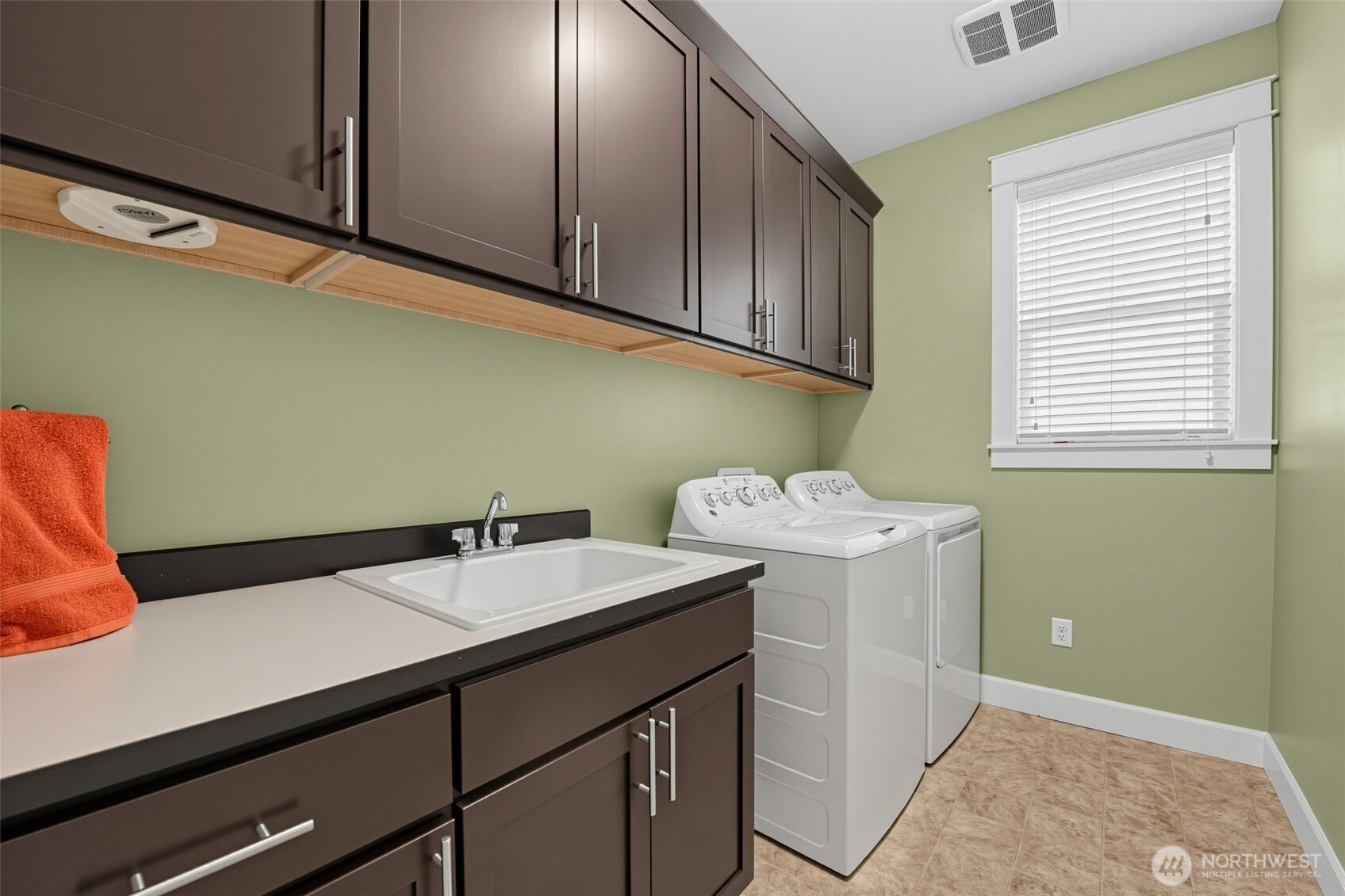 9425 Bowthorpe Street Property Photo 17