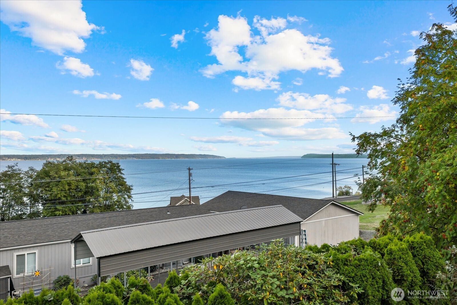 596 Waterline Loop Property Photo 8