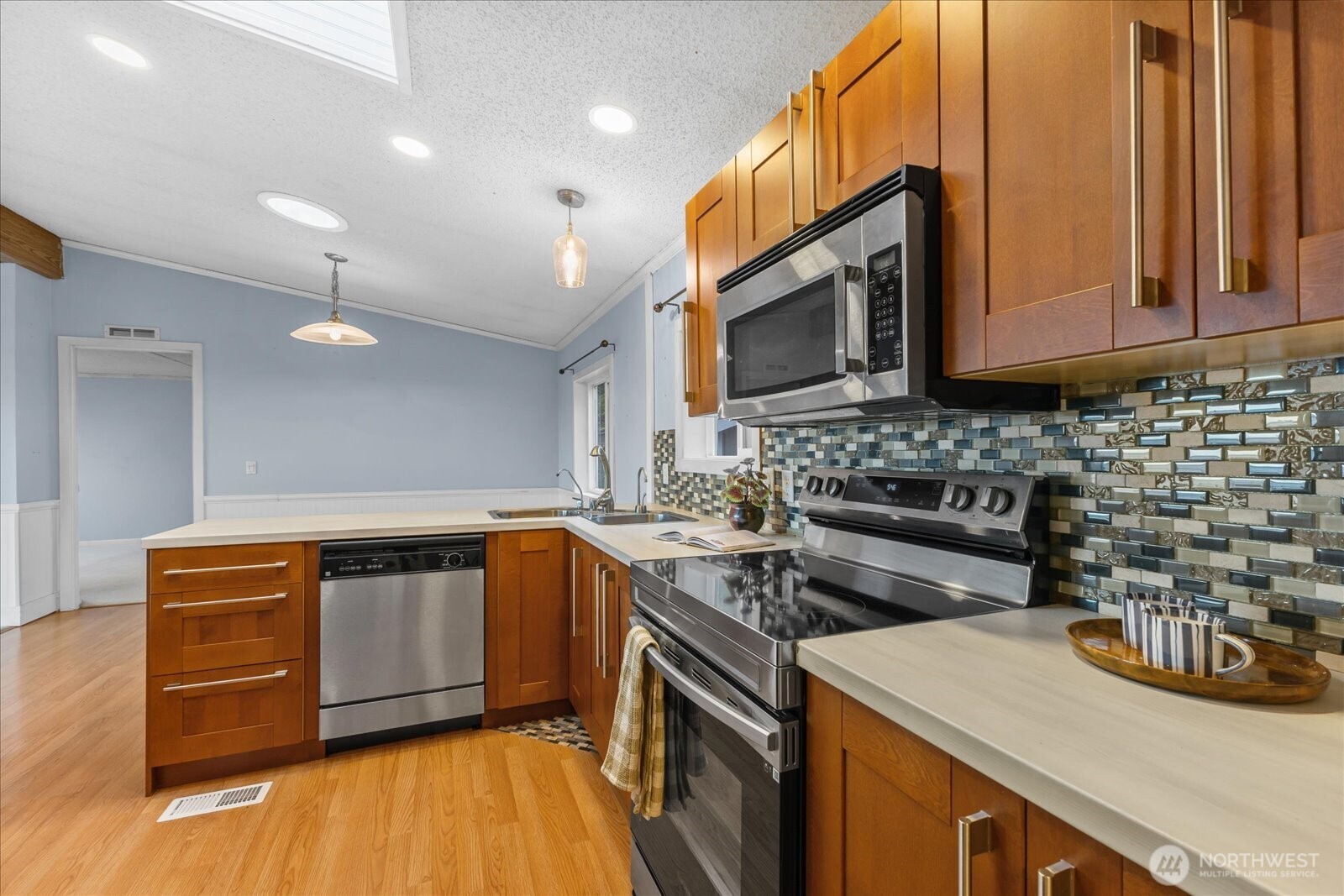 596 Waterline Loop Property Photo 18