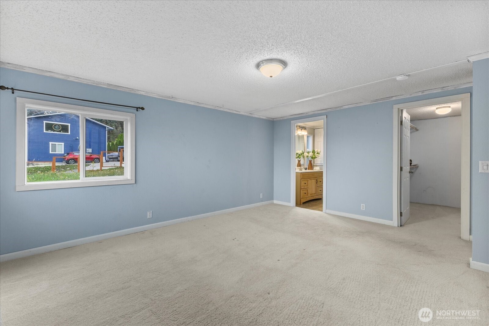 596 Waterline Loop Property Photo 19