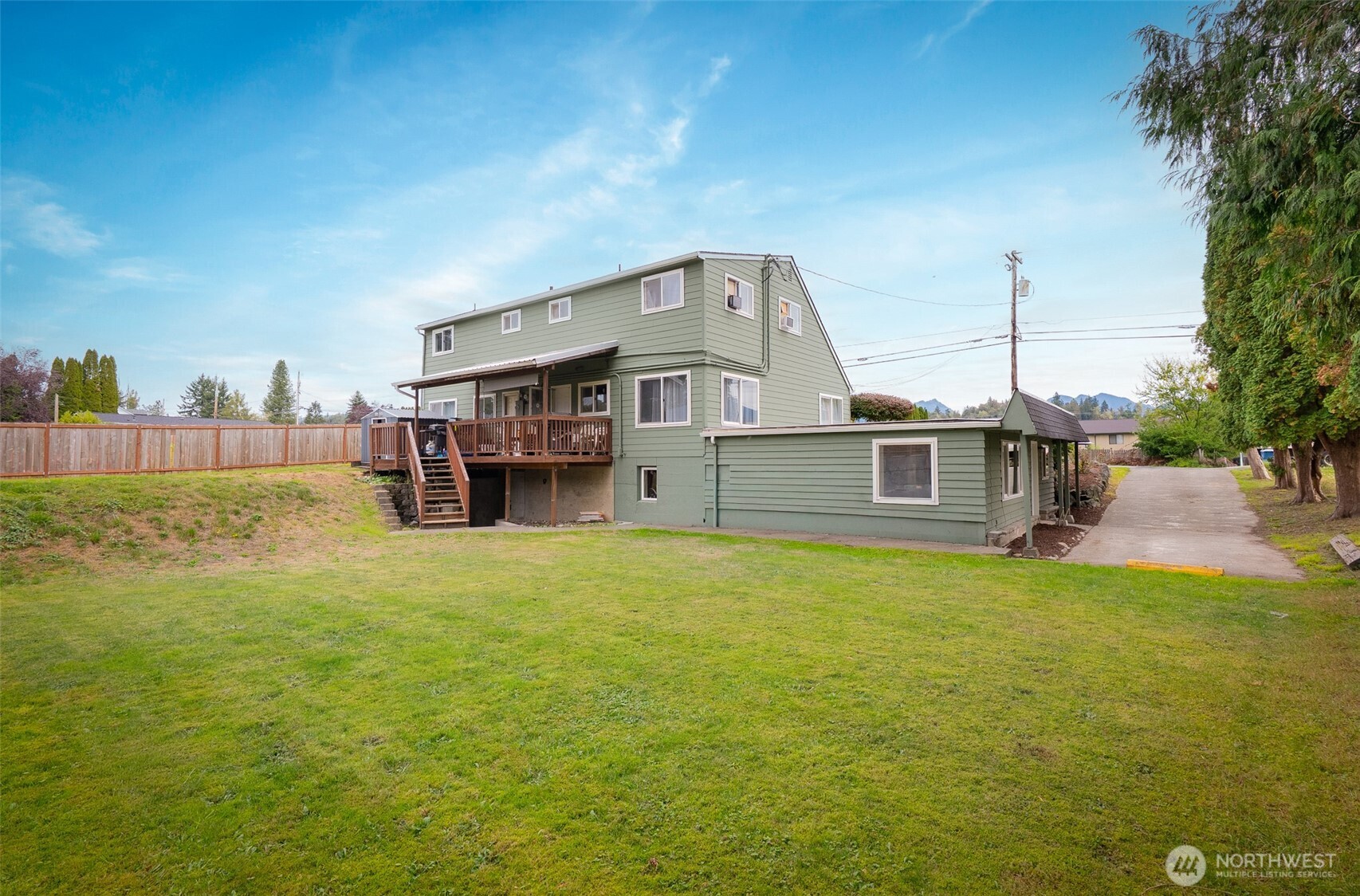 507 3rd Street Property Photo 13