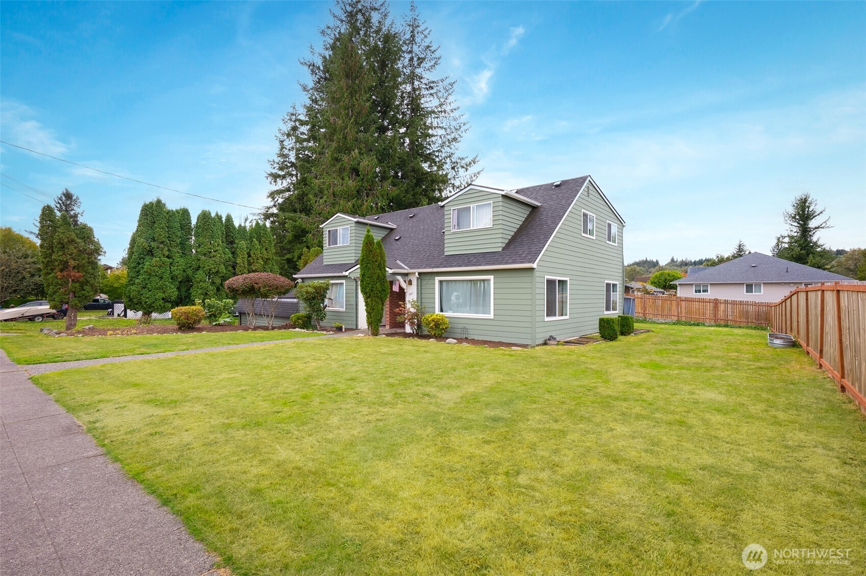 507 3rd Street Property Photo 17