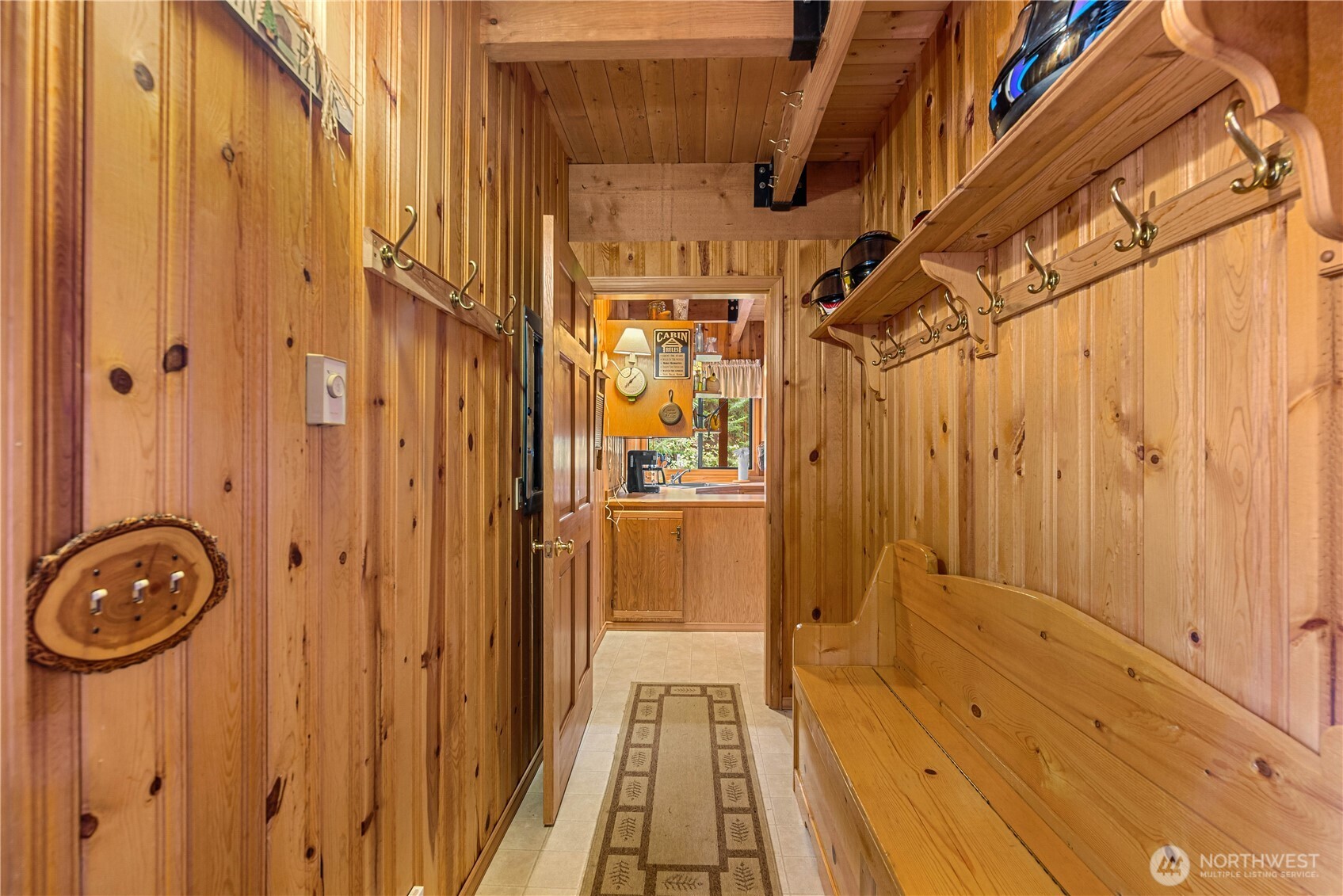 2471 Tamarack Crest Dr. Property Photo 5