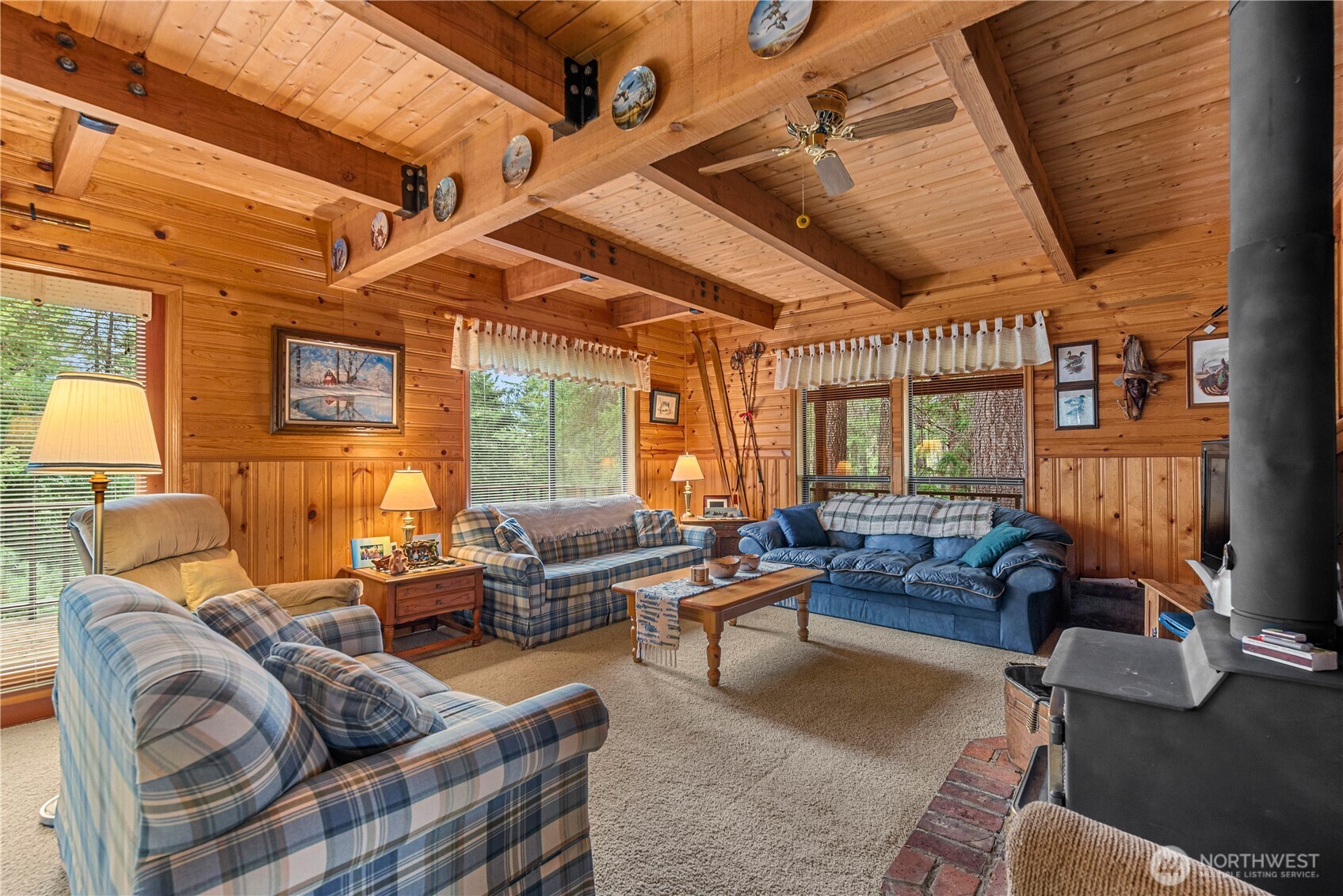 2471 Tamarack Crest Dr. Property Photo 12