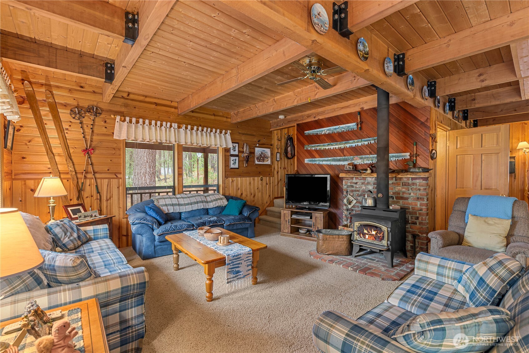 2471 Tamarack Crest Dr. Property Photo 13