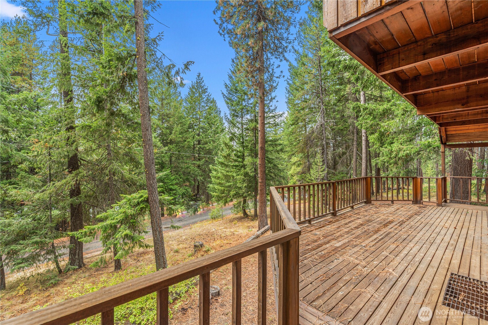 2471 Tamarack Crest Dr. Property Photo 25