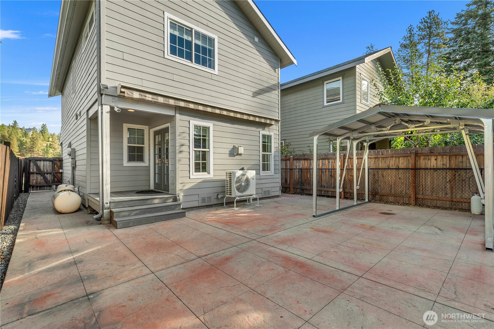613 Pine Street Property Photo 33
