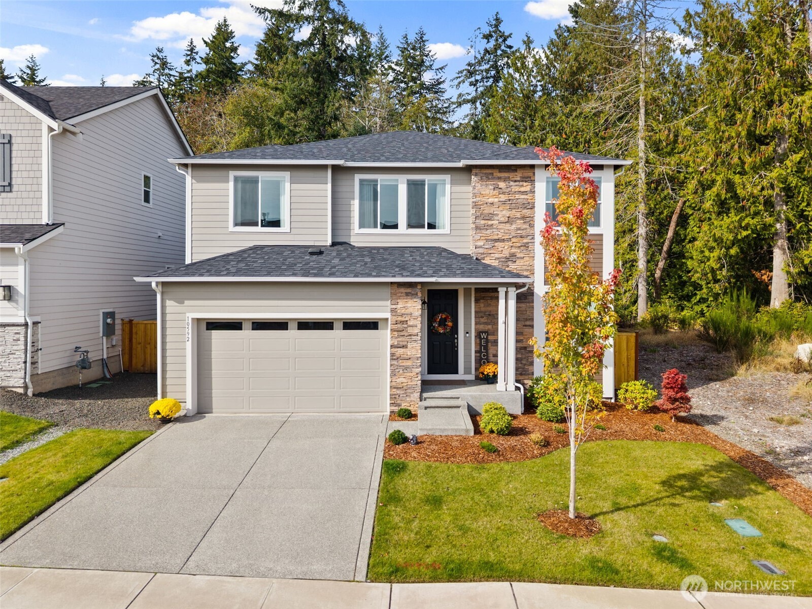 10592 Treasure Drive Property Photo 1