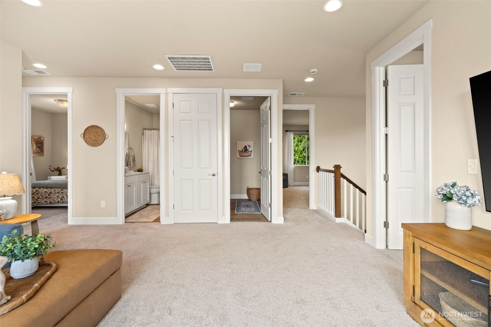 10592 Treasure Drive Property Photo 20