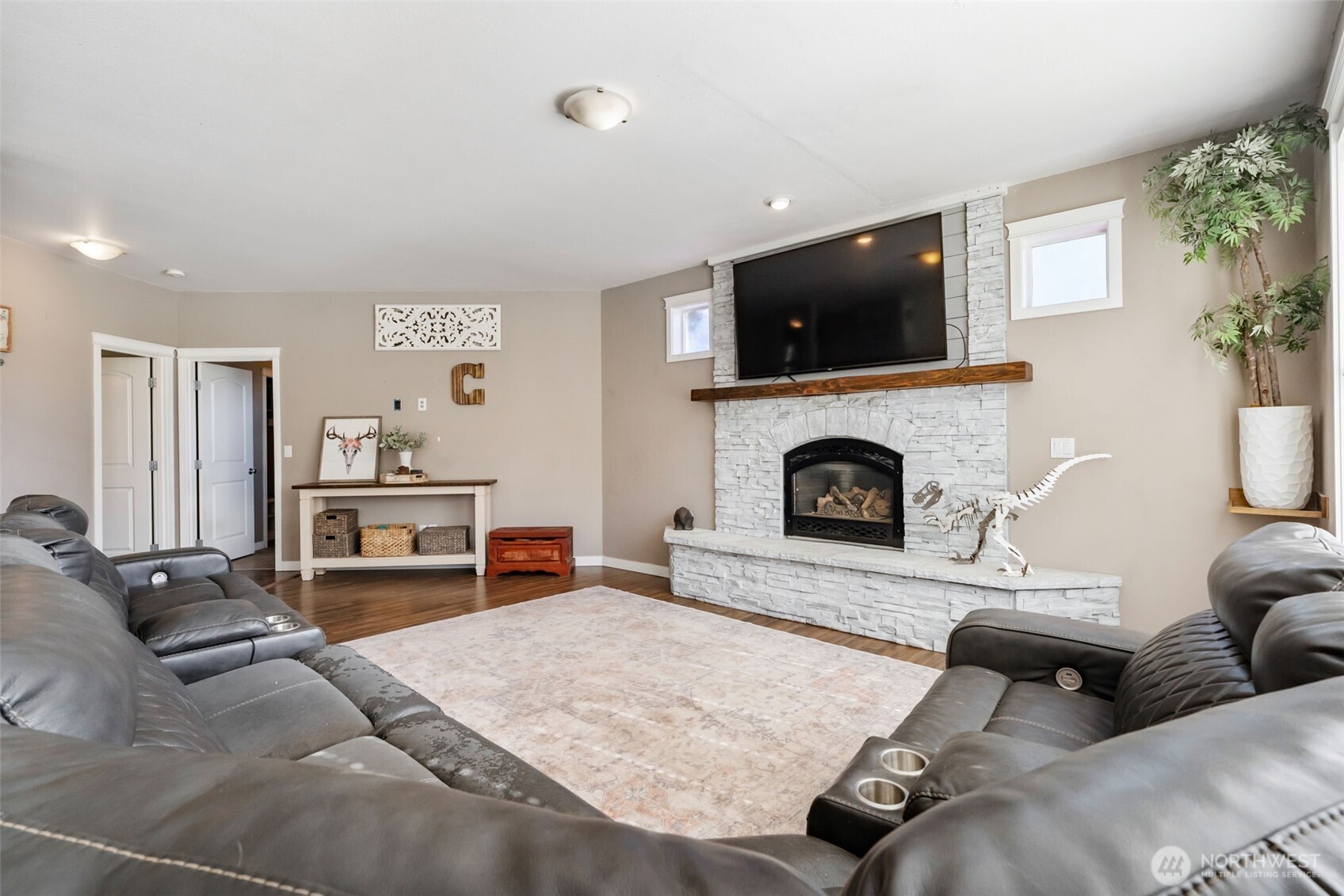 15002 90th Street Property Photo 19