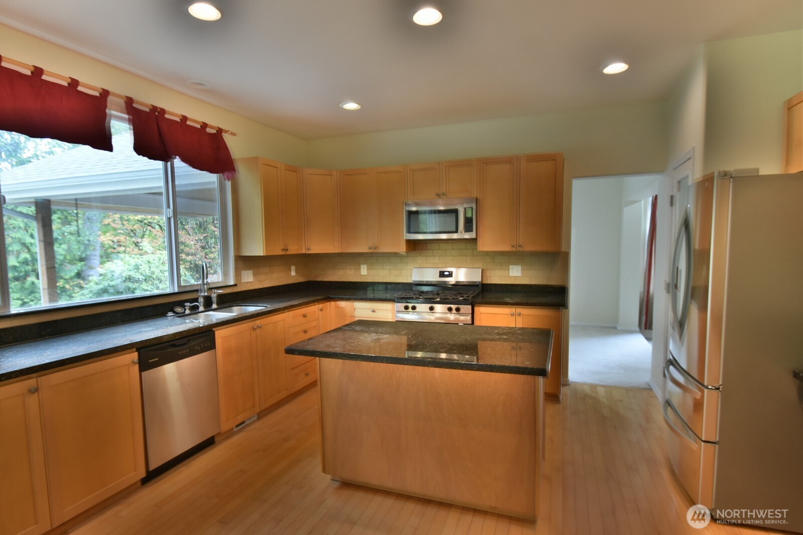 12825 68th Avenue Property Photo 6