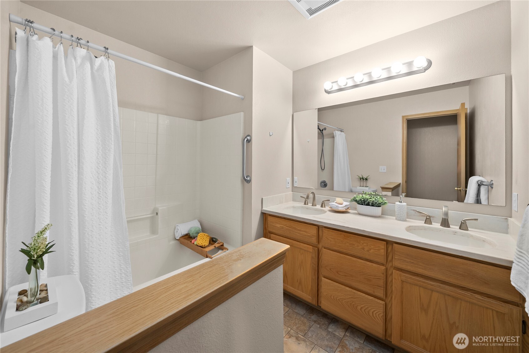 18702 16th Avenue Ct Property Photo 20