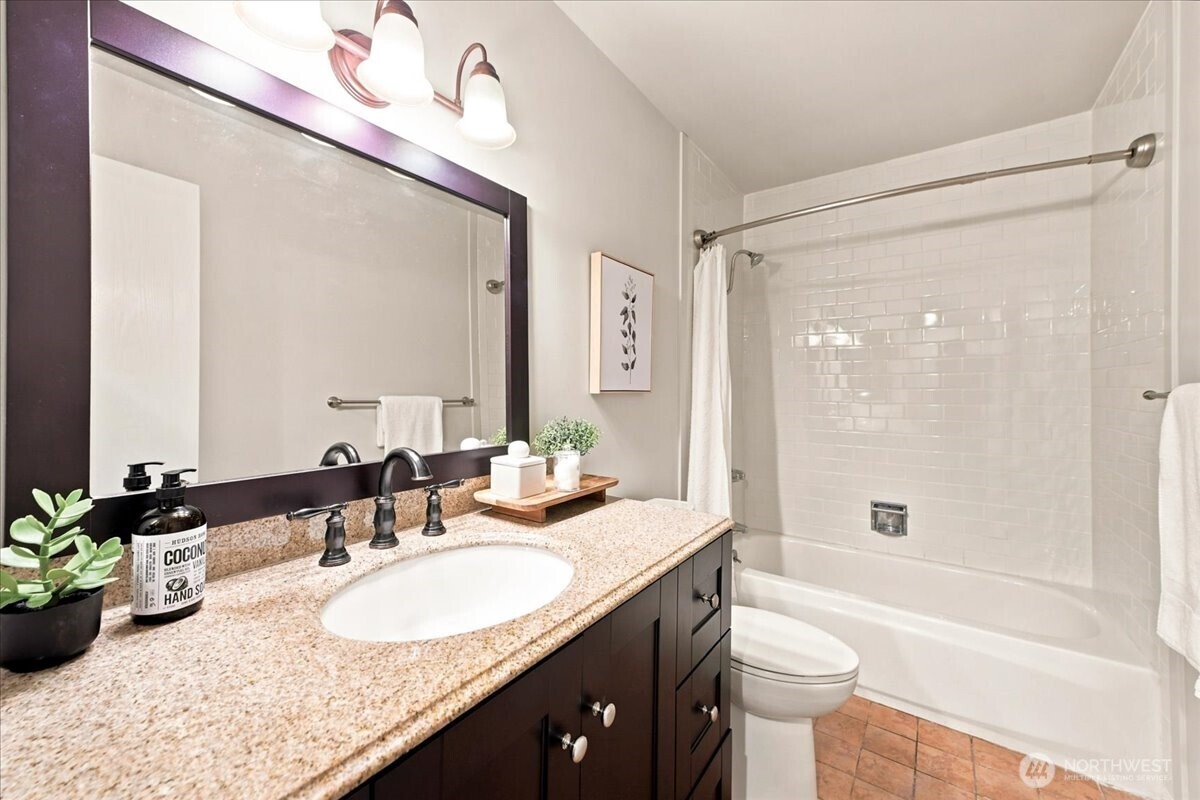 13730 15th Avenue C101 Property Photo 19