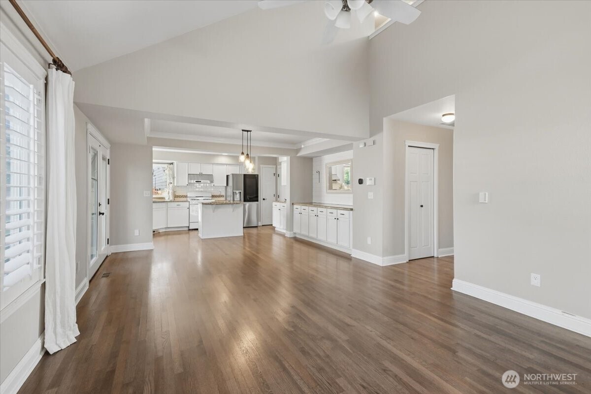 15110 279th Lane Property Photo 8