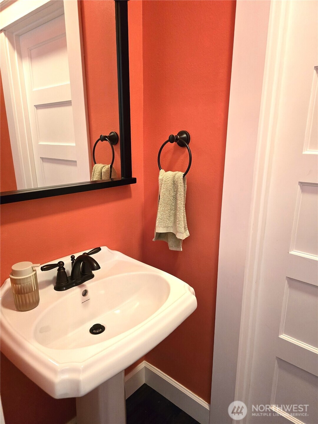 1200 Lakeview Drive Property Photo 19