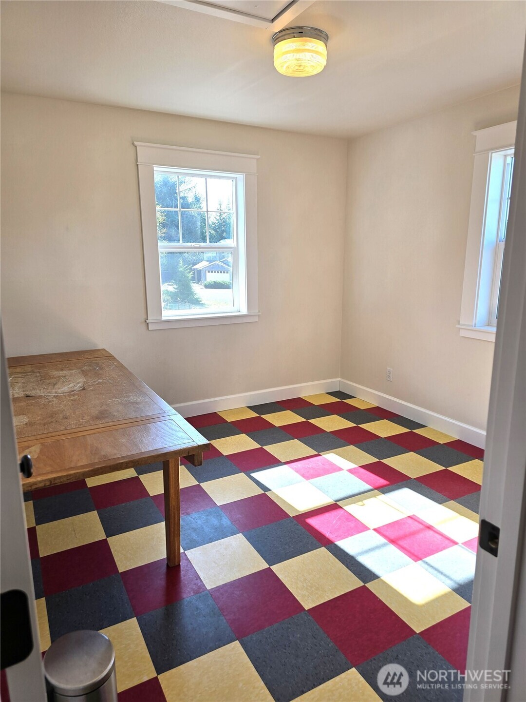 1200 Lakeview Drive Property Photo 24