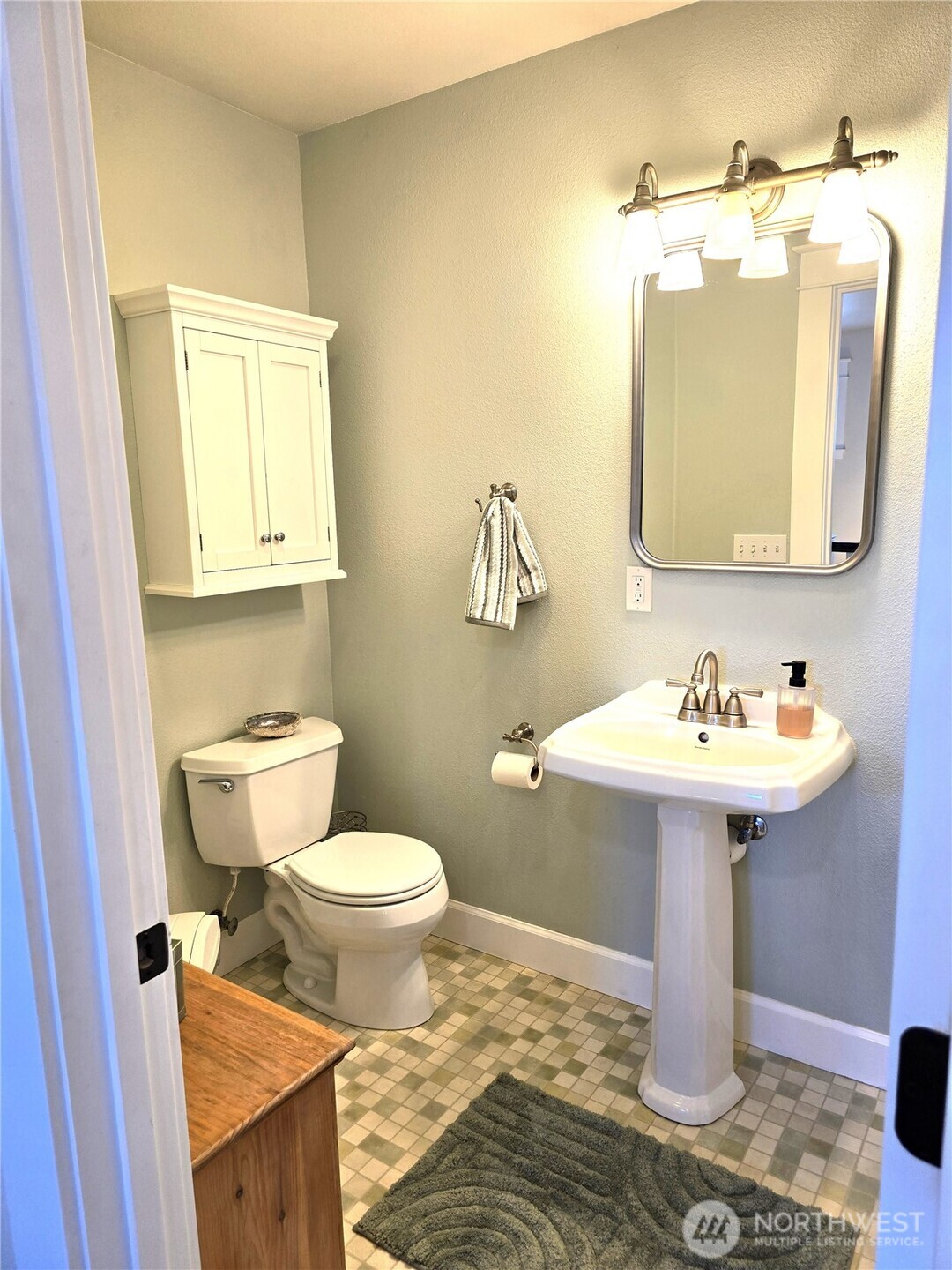 1200 Lakeview Drive Property Photo 25