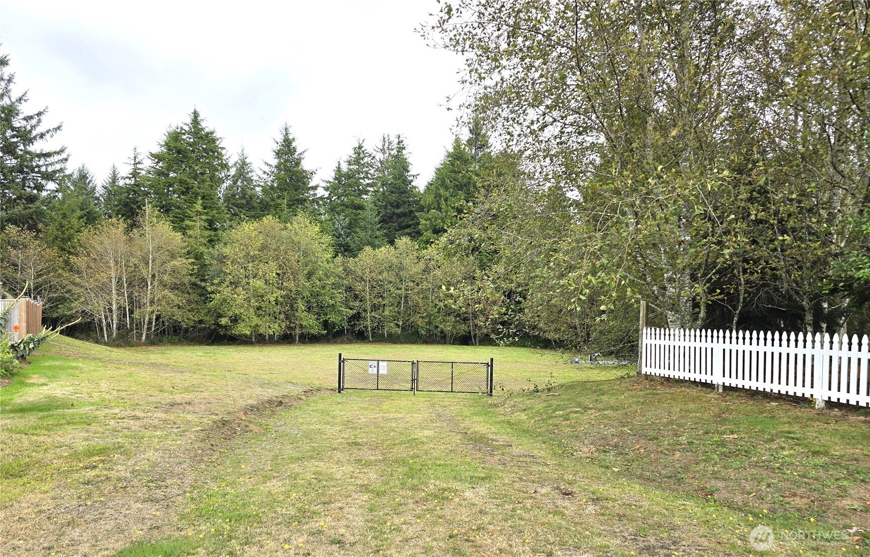 1200 Lakeview Drive Property Photo 38