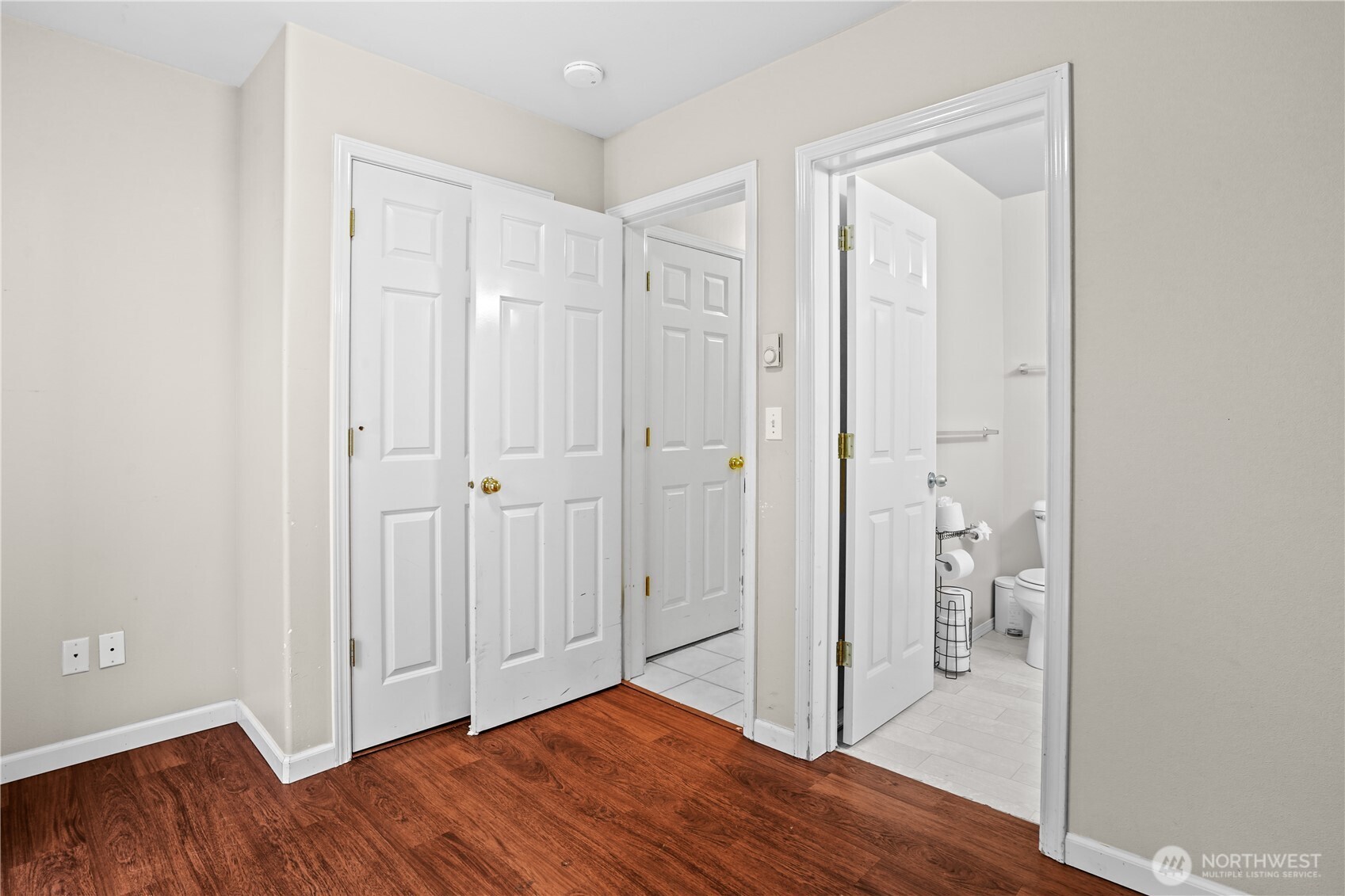 8526 Nesbit Avenue Unit D Property Photo 29