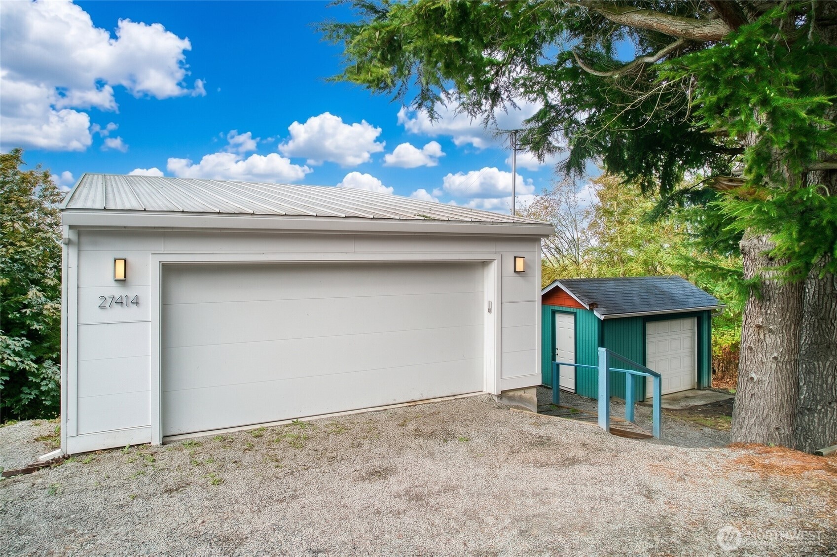27414 Pioneer Hwy Property Photo 6
