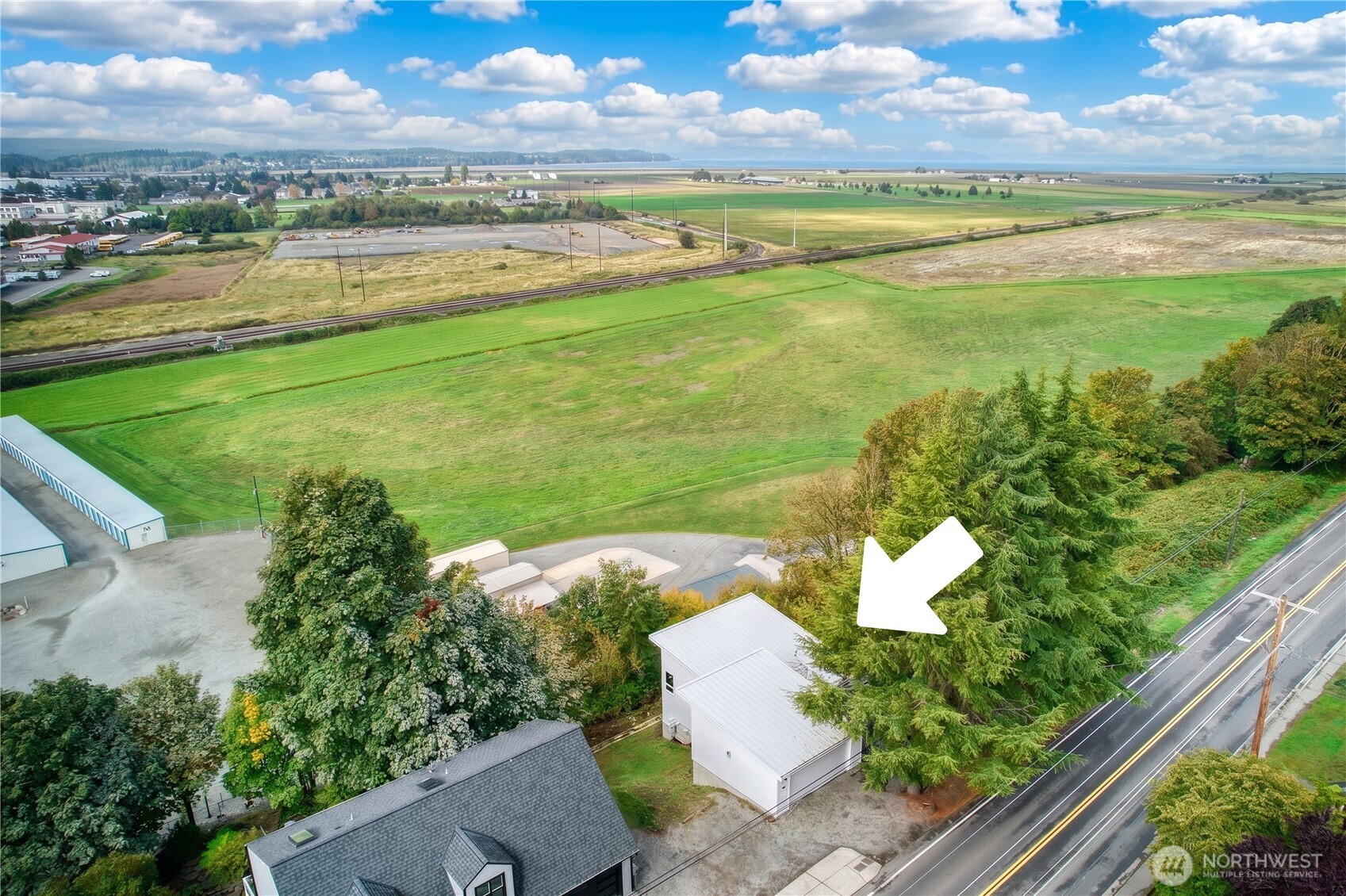 27414 Pioneer Hwy Property Photo 33