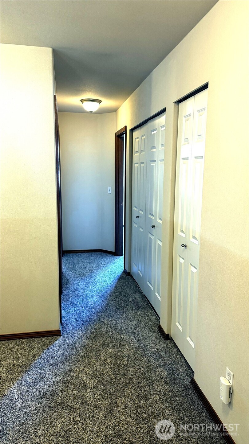 18128 97th Avenue Ct Property Photo 12