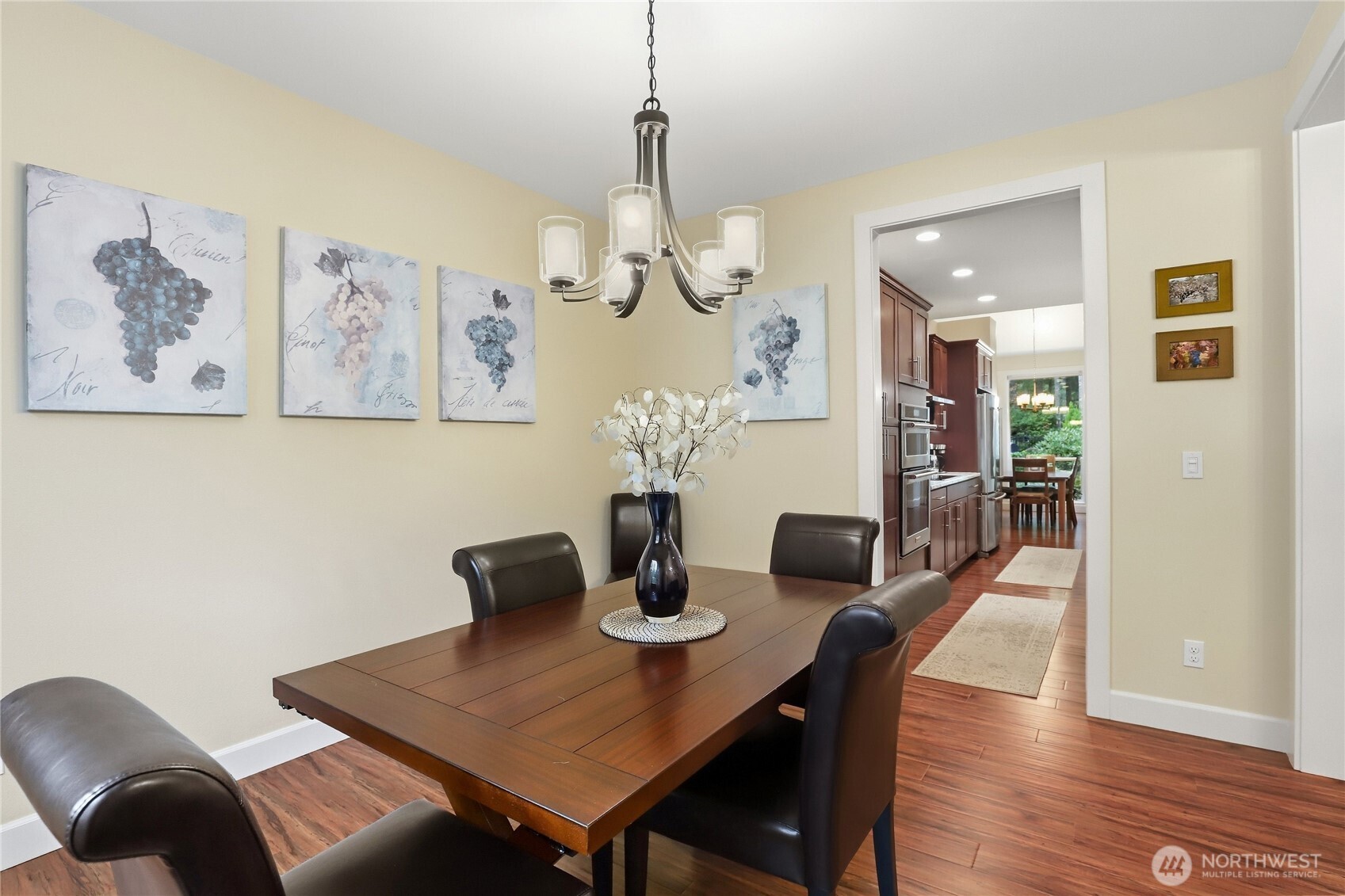 6122 Troon Avenue Property Photo 6