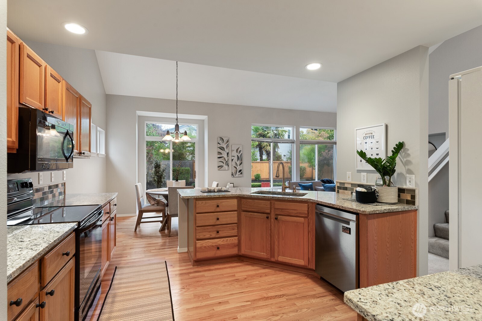 5019 146th Street Property Photo 11