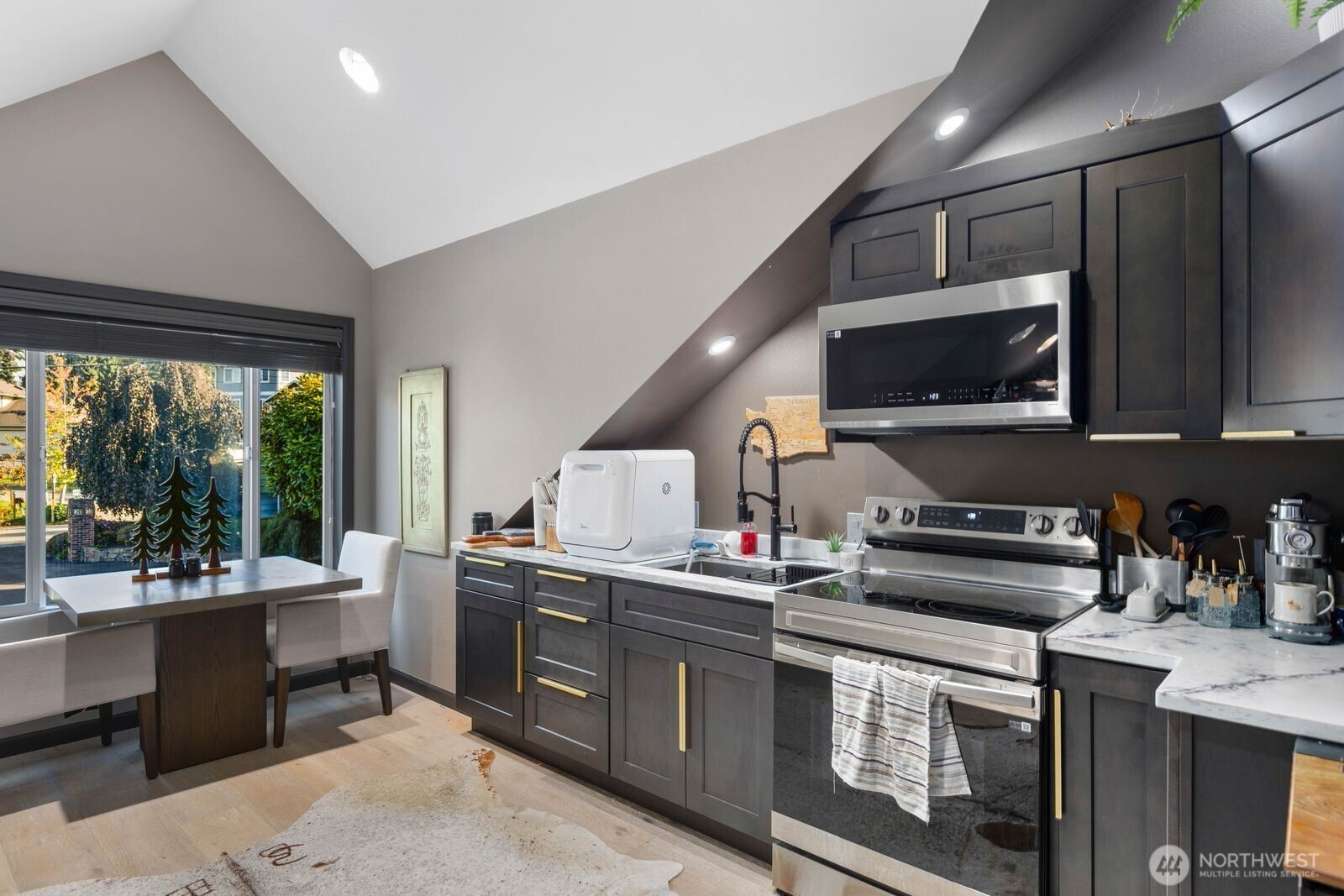 1504 E Lakeshore Drive Property Photo 36