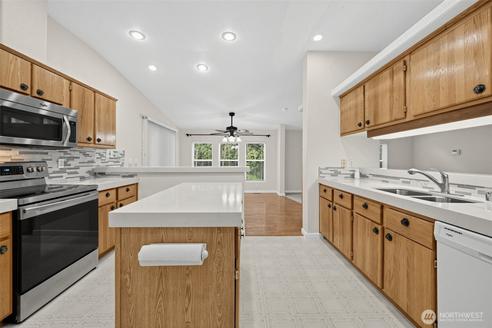 970 E State Route 302 Property Photo 10