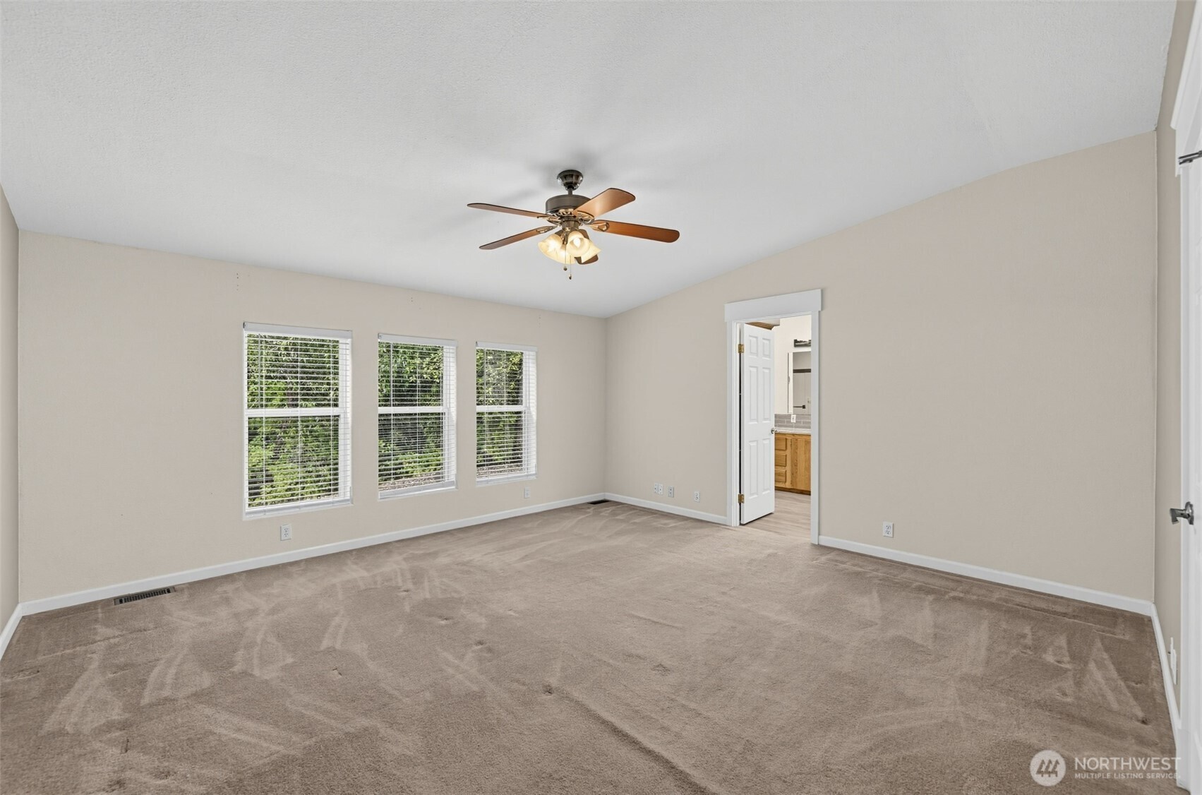 970 E State Route 302 Property Photo 23