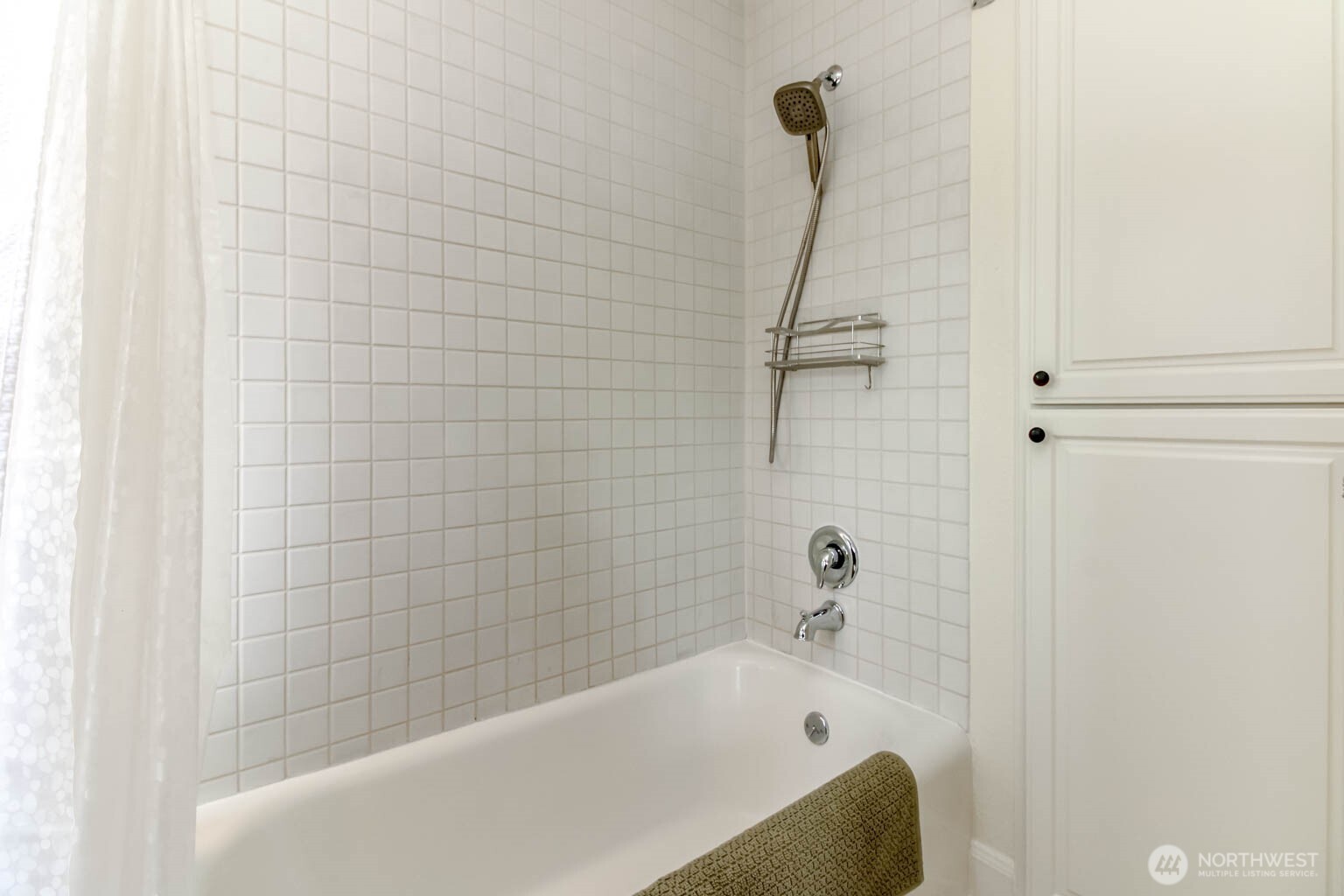 301 N Tacoma Ave 306 Property Photo 26