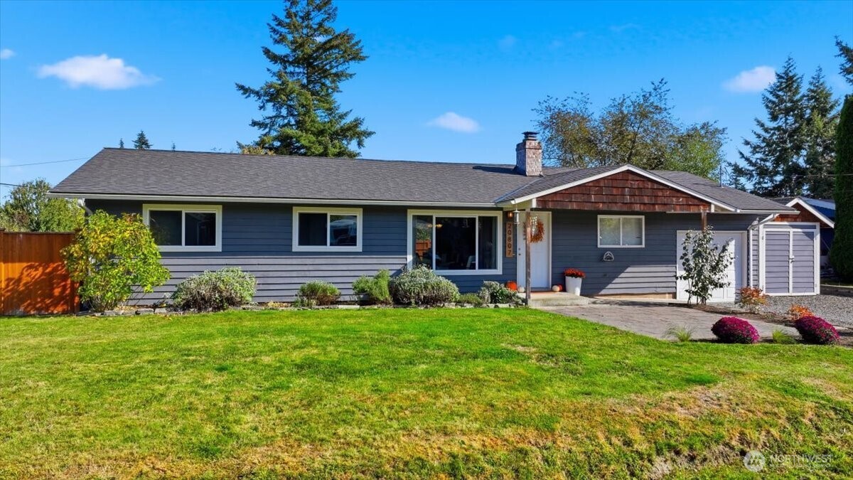 20807 3rd Avenue Property Photo 2