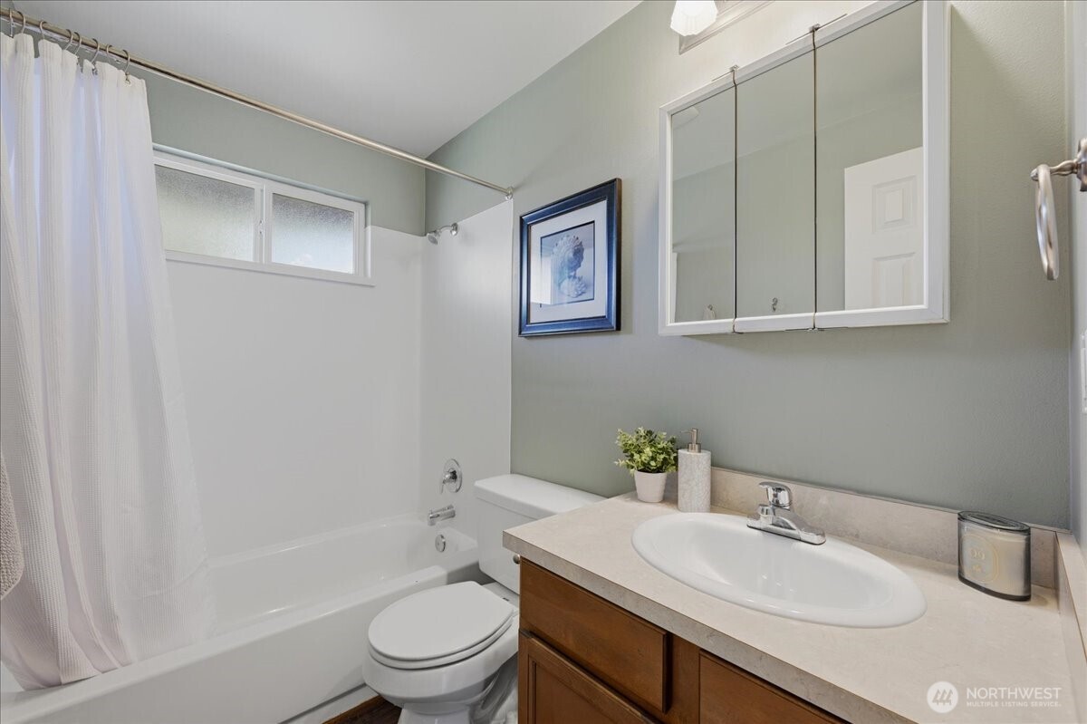 20807 3rd Avenue Property Photo 15