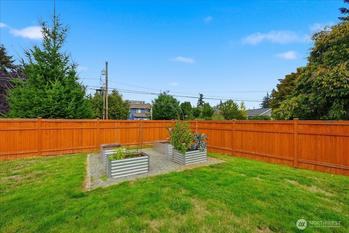 20807 3rd Avenue Property Photo 24