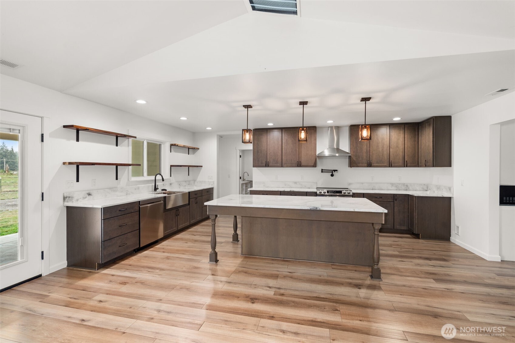 16621 Leitner Road Property Photo 14
