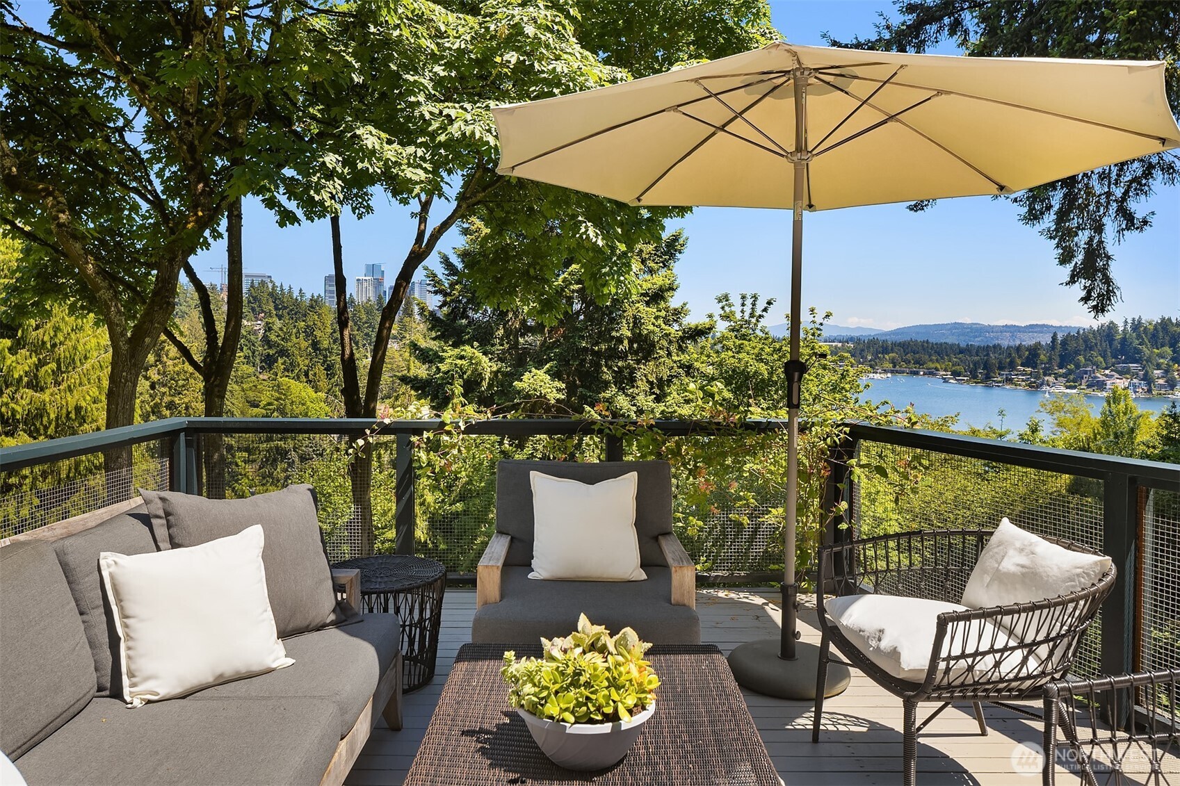 602 Upland Road Property Photo 4
