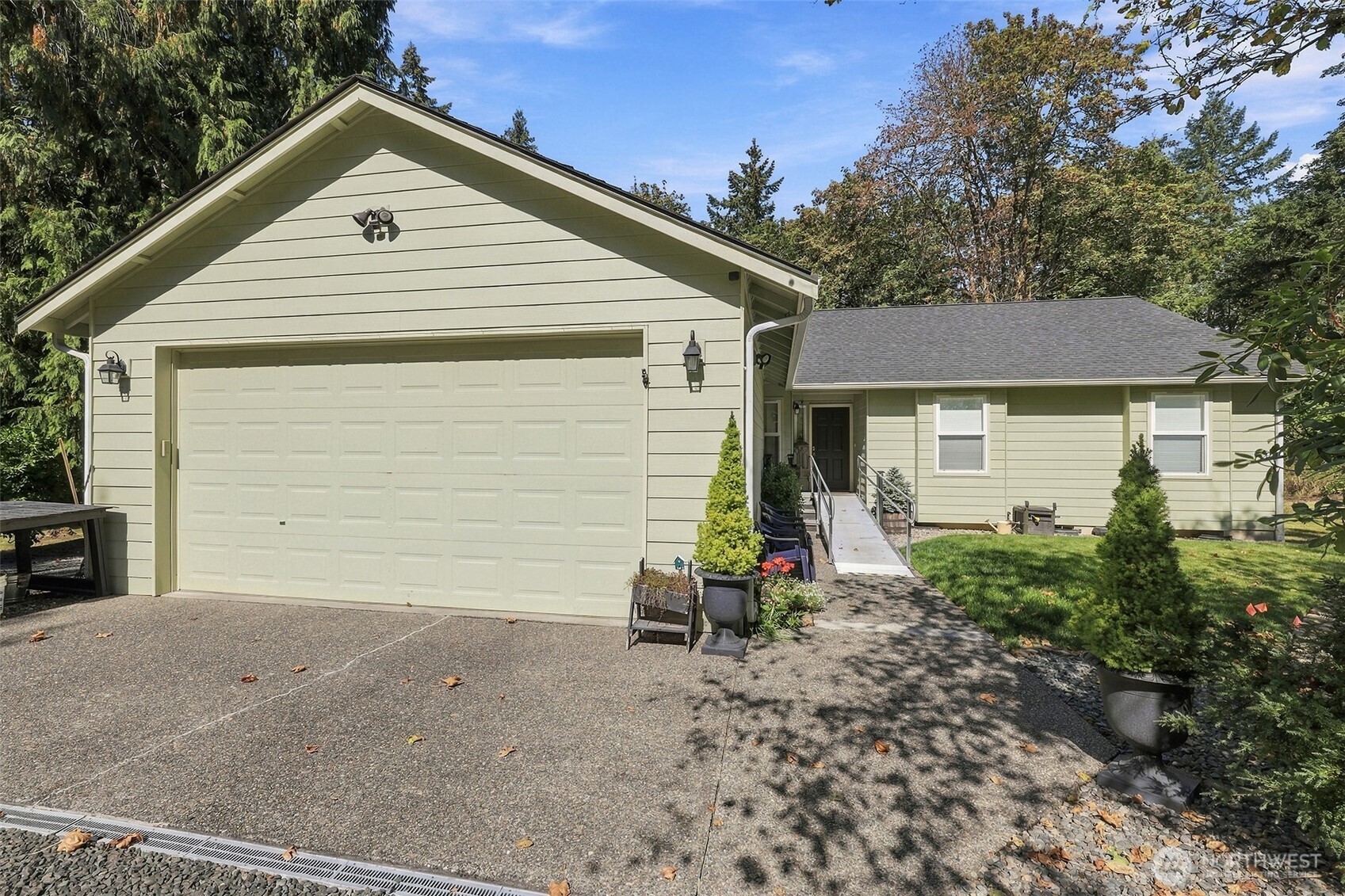 2012 Lorraine Drive Property Photo 1