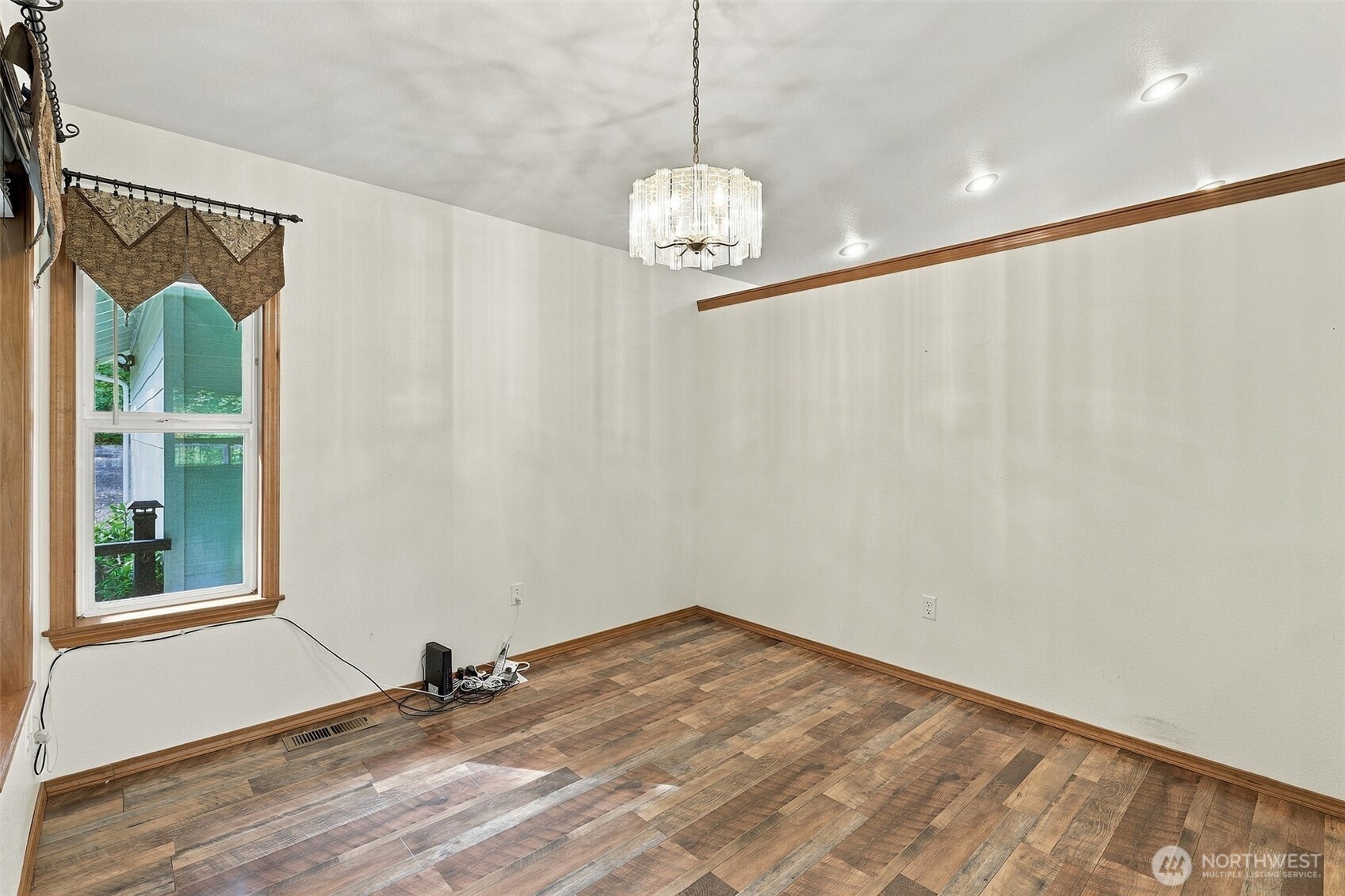 2012 Lorraine Drive Property Photo 4