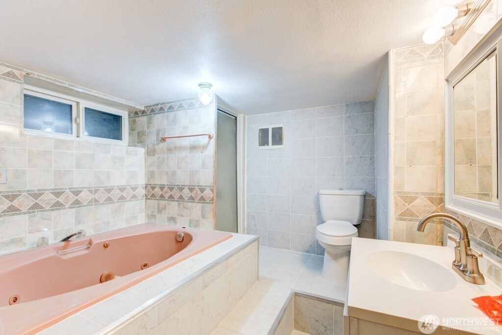 5305 Martin Luther King Jr Way Property Photo 2