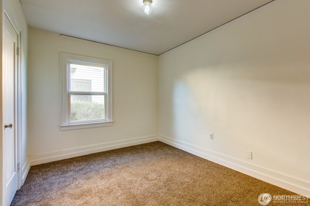 5305 Martin Luther King Jr Way Property Photo 6