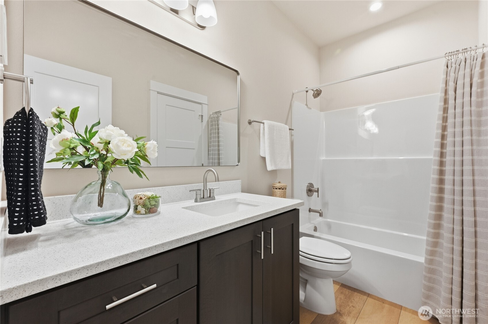 371 Rainier Lane Property Photo 29