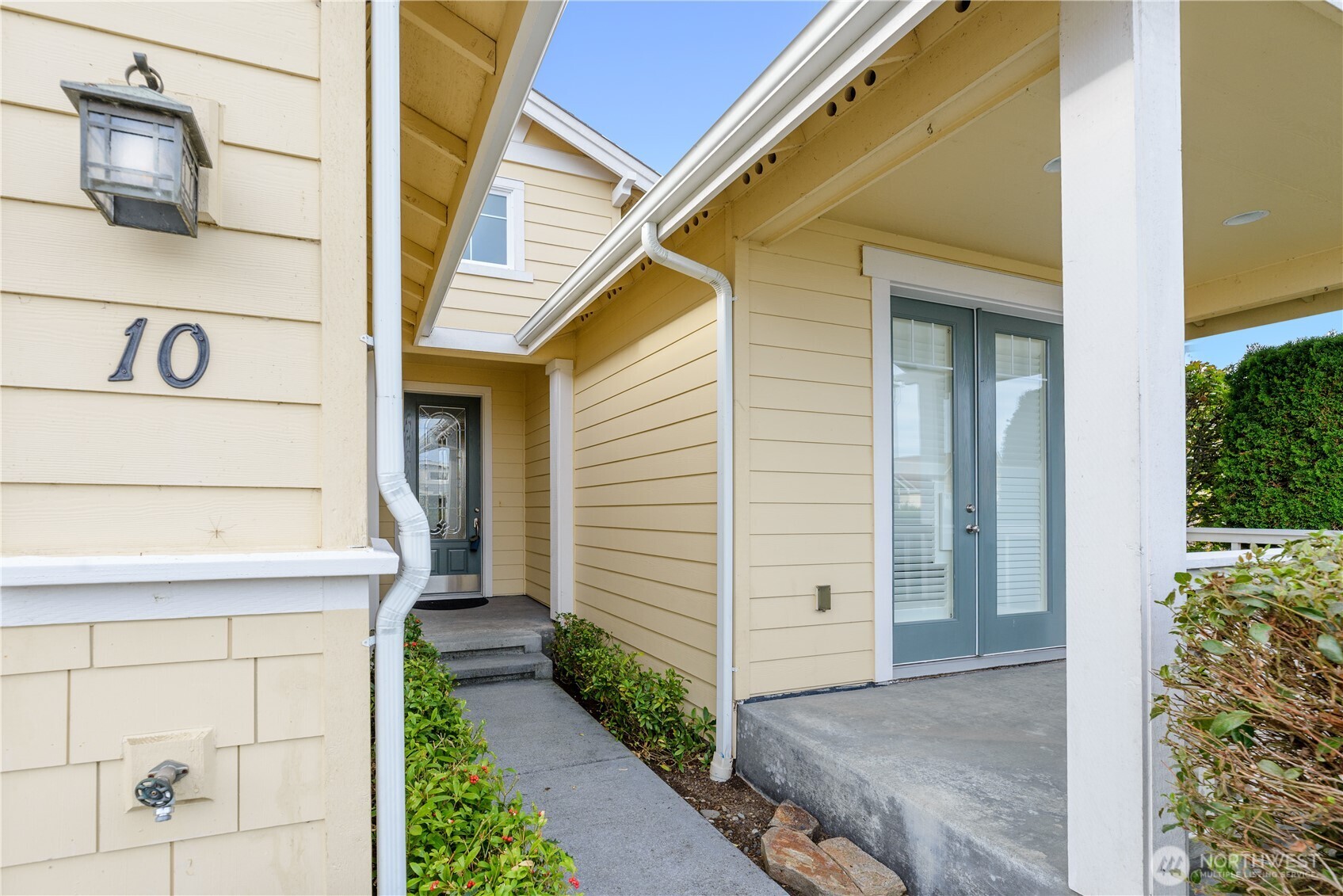 10 E Lobelia Drive Property Photo 5